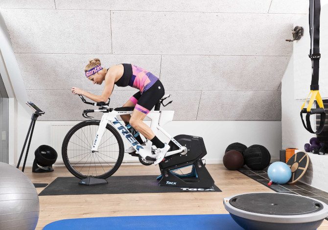 Santini Forza, la nuova linea per l'indoor cycling