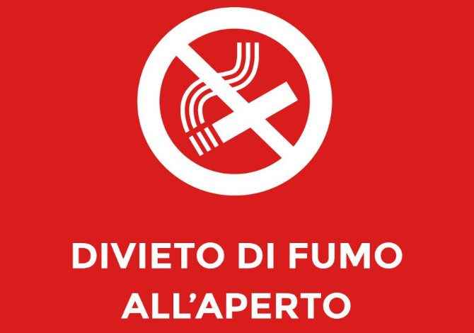 divieto di fumo all'aperto