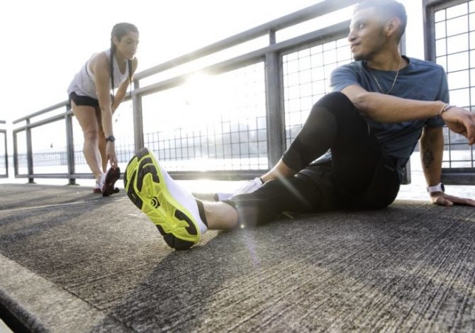 scarpe da running con la punta larga