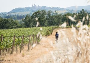 10 grandi viaggi con bici gravel da fare in Italia