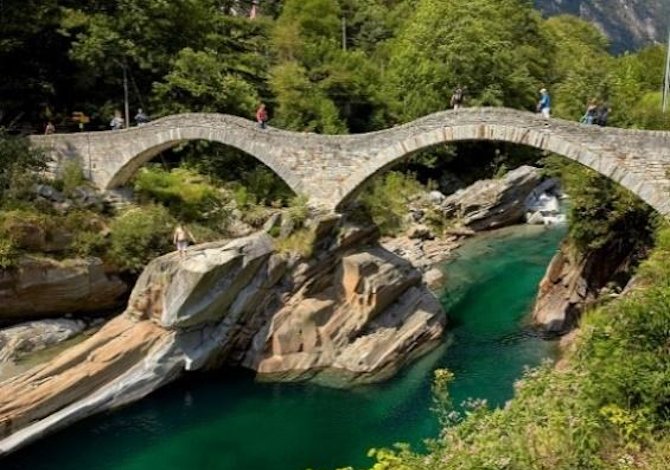 Valle Vrzasca Svizzera Italiana