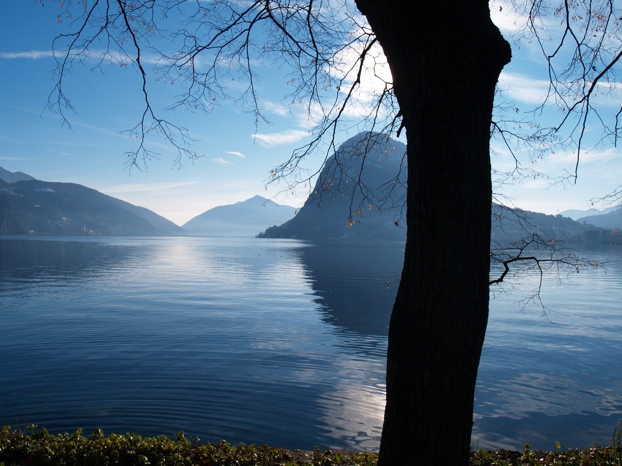 laghi dove fare il bagno in Lombardia