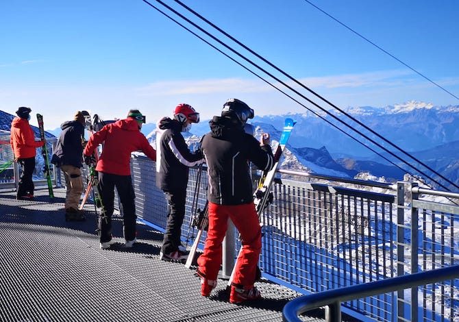 sciare-a-cervinia-riparte-la-stagione-gli-impianti-aperti