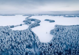 Finlandia in inverno, itinerari sul lago Saimaa con ciaspole e sci