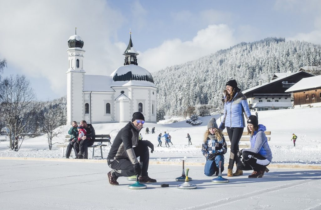 www.tyrol.com/ice-climbing