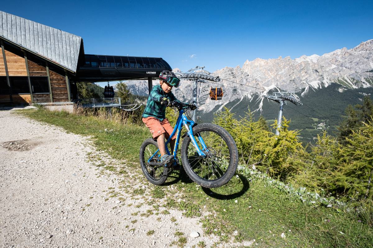 A Cortina in estate tutto è a portata di bici