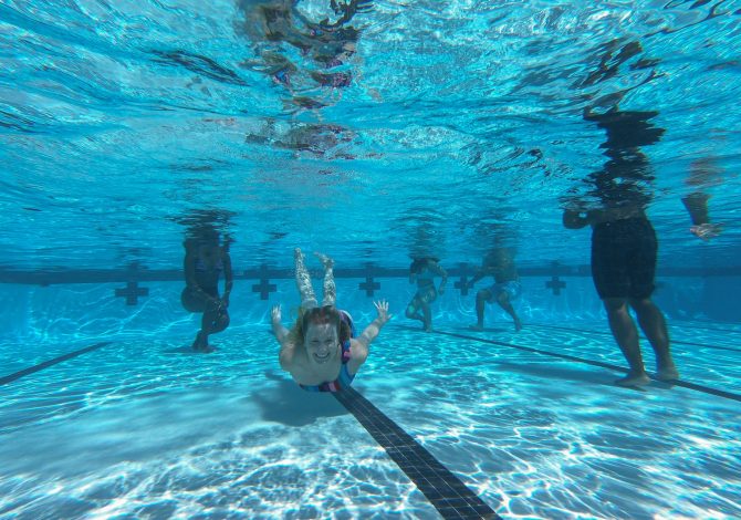 Bruciore agli occhi dopo la piscina