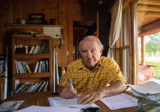 Yvon Chouinard ha donato l'azienda Patagonia a un'organizzazione no profit per combattere il cambiamento climatico