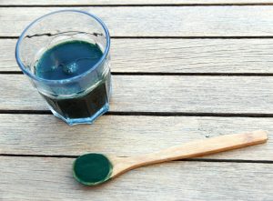 Perché l'alga spirulina è il nuovo superfood di chi fa sport