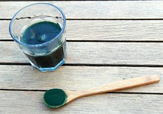 Perché l'alga spirulina è il nuovo superfood di chi fa sport