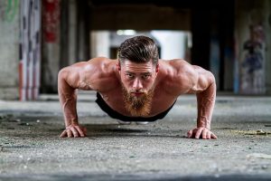 allenamento da 10 minuti da fare al mattino per tenersi in forma
