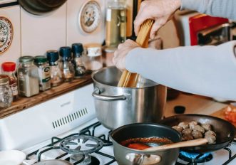 Mangiare la pasta scotta? Ci sono altri metodi per risparmiare soldi e risorse