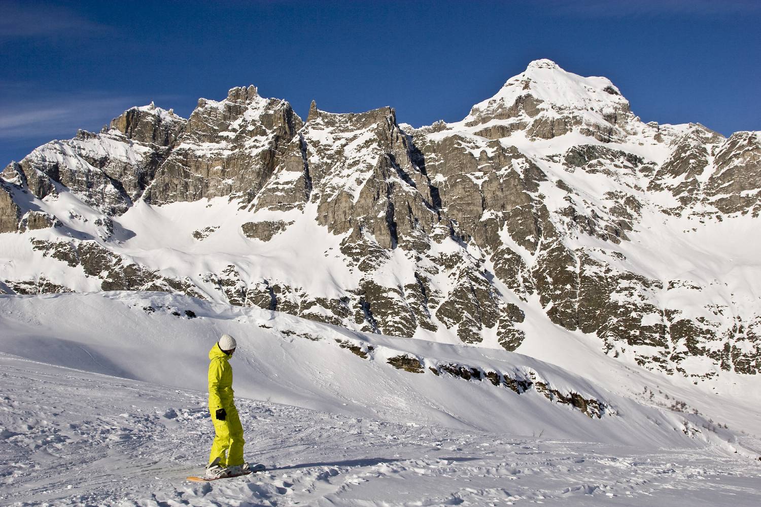 Comprensorio di Neveazzurra: il Distretto Turistico dei Laghi, Monti e Valli dell'Ossola