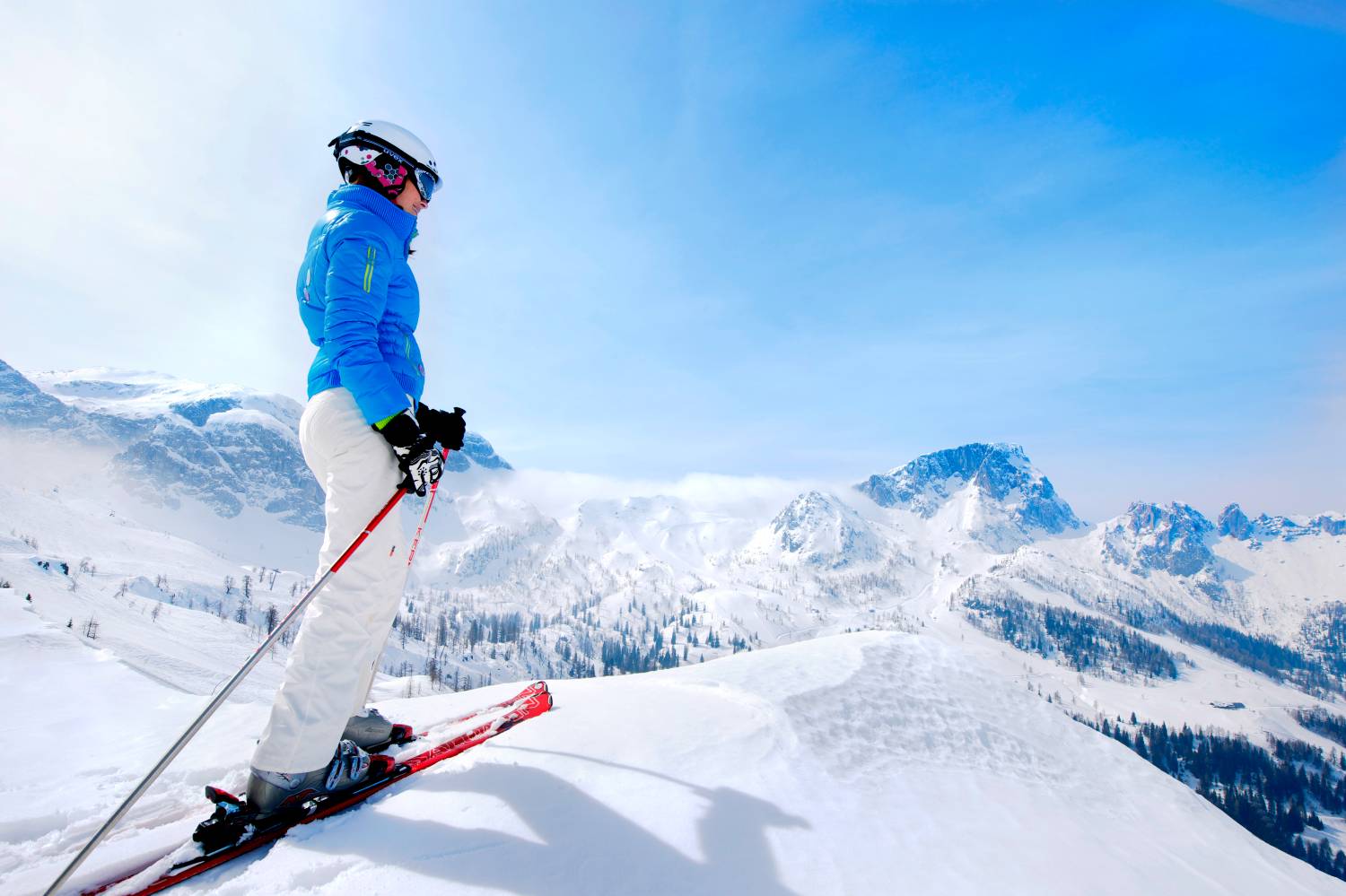 My ski instructor believes it to snow. My ski instructor believes it to snow. My ski instructor believes it to snow. My ski instructor believes it to snow. Клинт иствуд на горных лыжах.