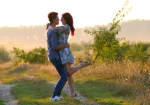 ecco-perche-se-stai-al-sole-e-allaria-aperta-sei-piu-felice-e-fai-piu-sesso