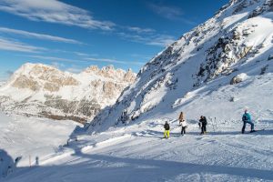 Sciare dall'Alta Badia a Cortina grazie alla nuova cabinovia Cortina Skyline