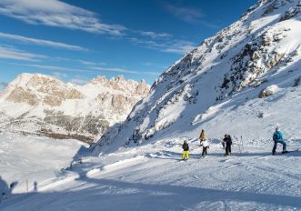 Sciare dall'Alta Badia a Cortina grazie alla nuova cabinovia Cortina Skyline