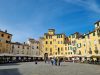 lucca-piazza-dellanfiteatro