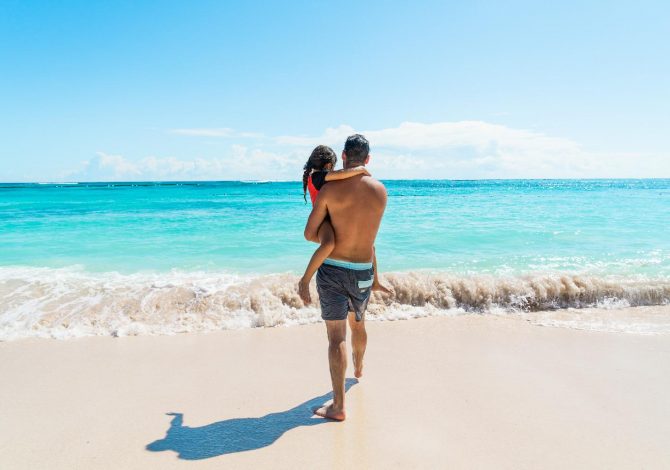 Genitori single in viaggio con i figli: i 4 consigli per una vacanza ok