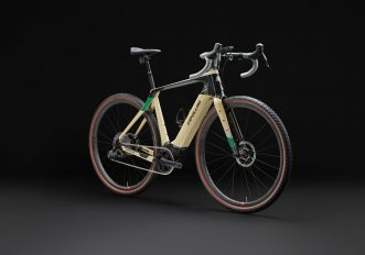 MCipollini Fybra: l'e-bike tra gravel e strada