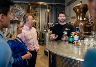 Il sentiero Spirits Trail dell’Irlanda del Nord: a spasso fra whisky, gin e rum