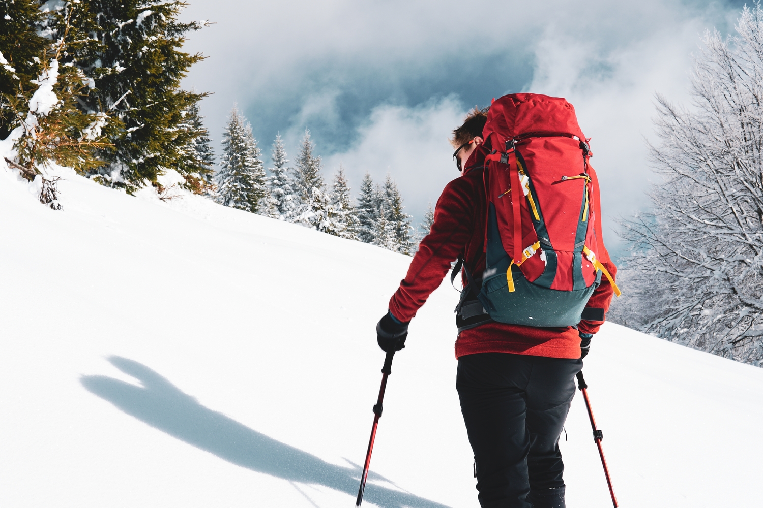 Regali per chi ama la montagna: 8 idee per esperienze outdoor epiche