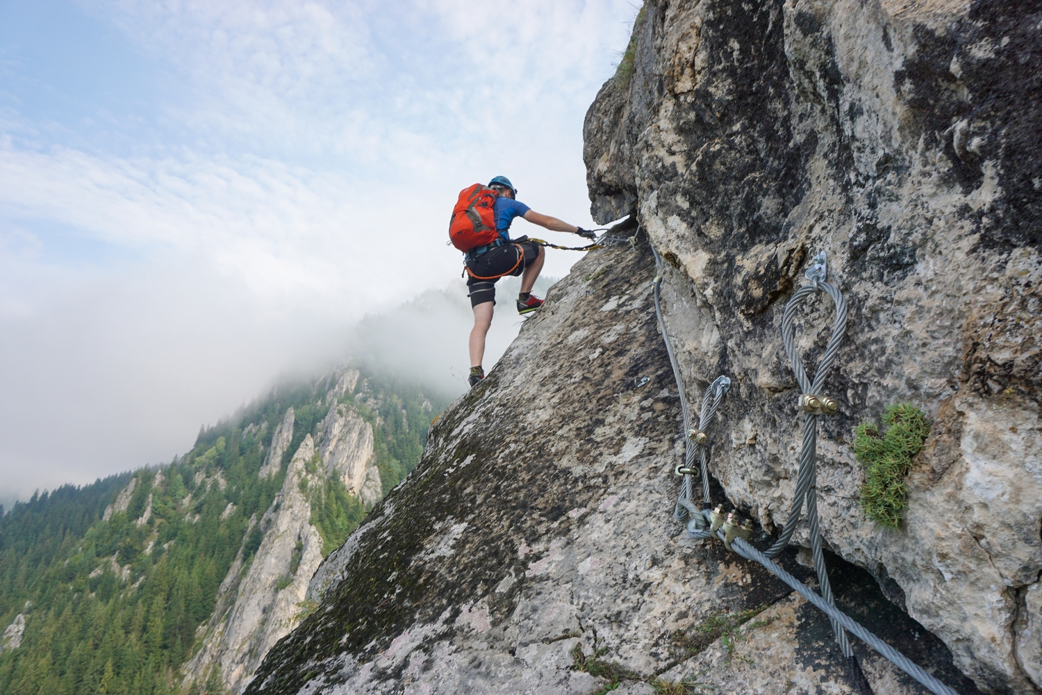 Regali per chi ama la montagna: 8 idee per esperienze outdoor epiche