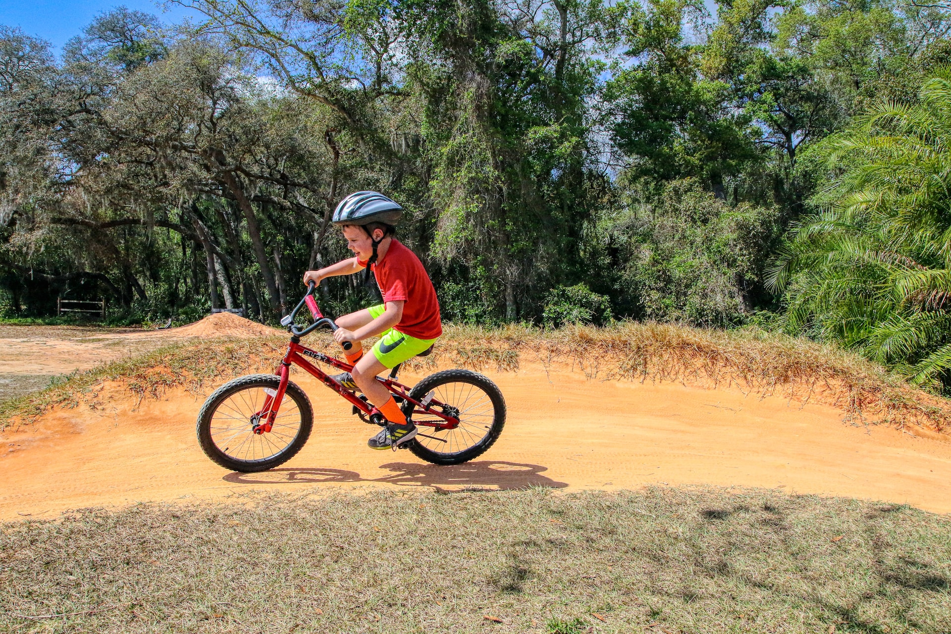 La guida definitiva alla mountain bike con i bambini