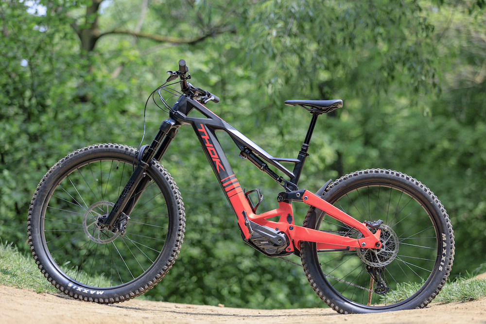 thok-enduro-full-carbon