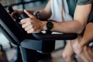 Polar Ignite 3 Titanium, fitness e benessere ultra-resistente e di design