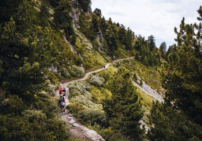 Trekking, escursioni e passeggiate a Pila, sempre immersi nella natura