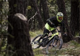 valentino-rossi-la-nuova-e-bike-vr46-e-mtb-mountain-bike-elettrica