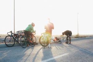 In bici da solo o in gruppo: cosa è meglio e perché?