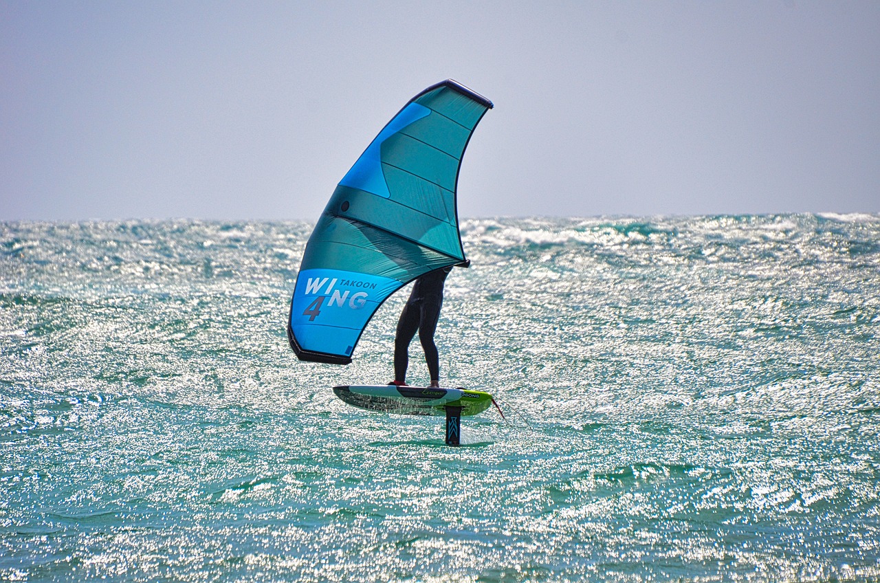 Why you should try windsurf foiling this summer - Breaking Latest News