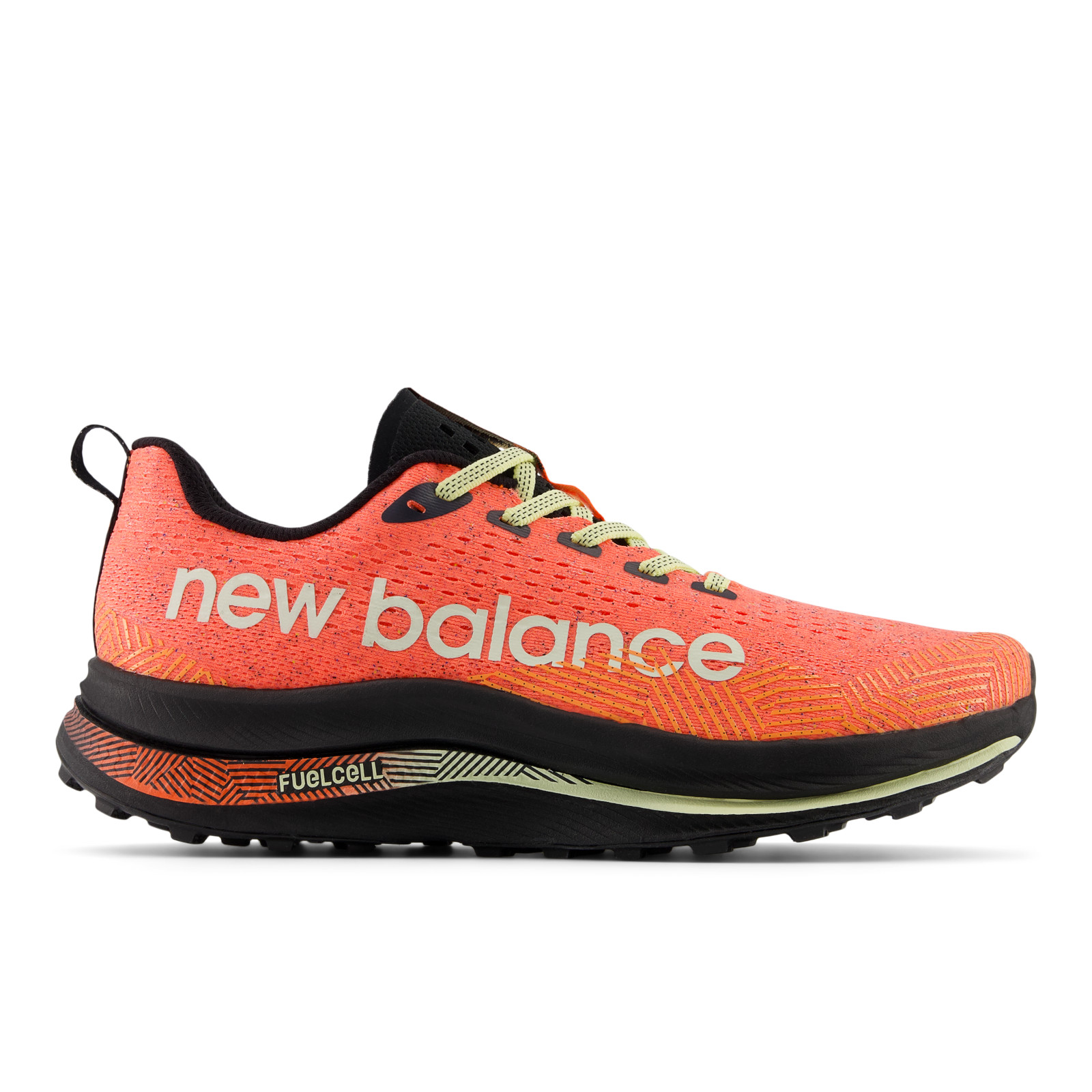 FuelCell SuperComp Trail, le prime New Balance da trail con la piastra in carbonio