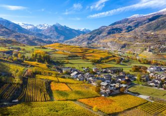 Autunno in Valle d'Aosta tra foliage ed enogastronomia