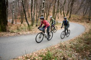 Conquista l'autunno con la collezione gravel Vaude