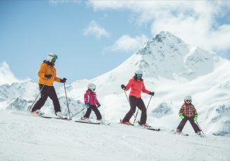 Bormio apre le piste il 1 dicembre, in attesa delle Olimpiadi 2026