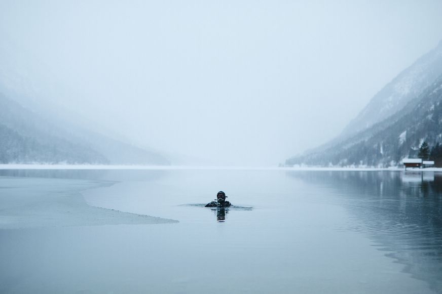 Alla scoperta dei laghi invernali del Tirolo