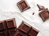 4-cioccolato-contiene-sostanze-tossiche-come-la-teobromina-e-la-caffeina-che-possono-provocare-vomito-diarrea-e-altri-problemi-ai-gatti