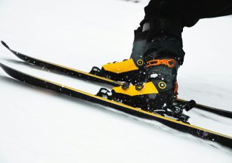 Scarponi da sci e male ai piedi: le cause e i rimedi