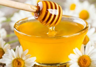 10 varietà di miele da conoscere per caratteristiche e abbinamenti di sapori