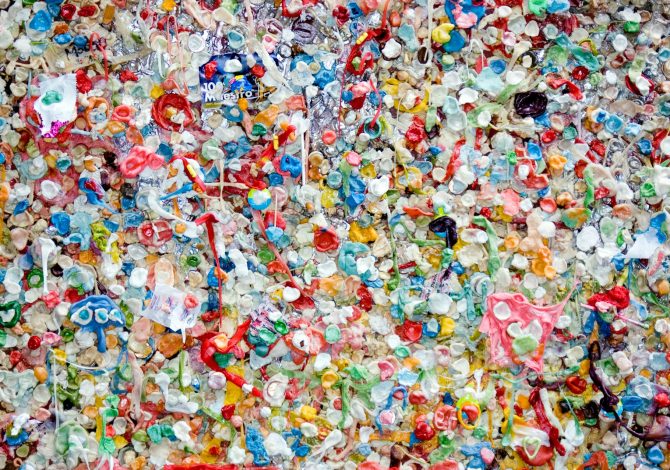 Microplastiche: come evitare il contatto