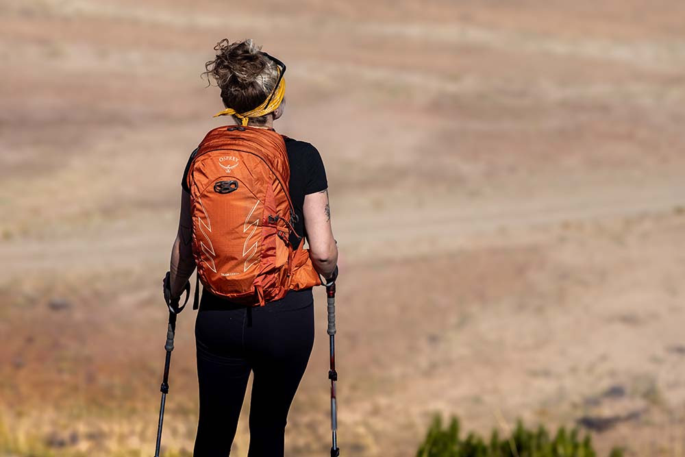 Zaino Osprey Talon Earth: versatilità e rispetto per l'ambiente