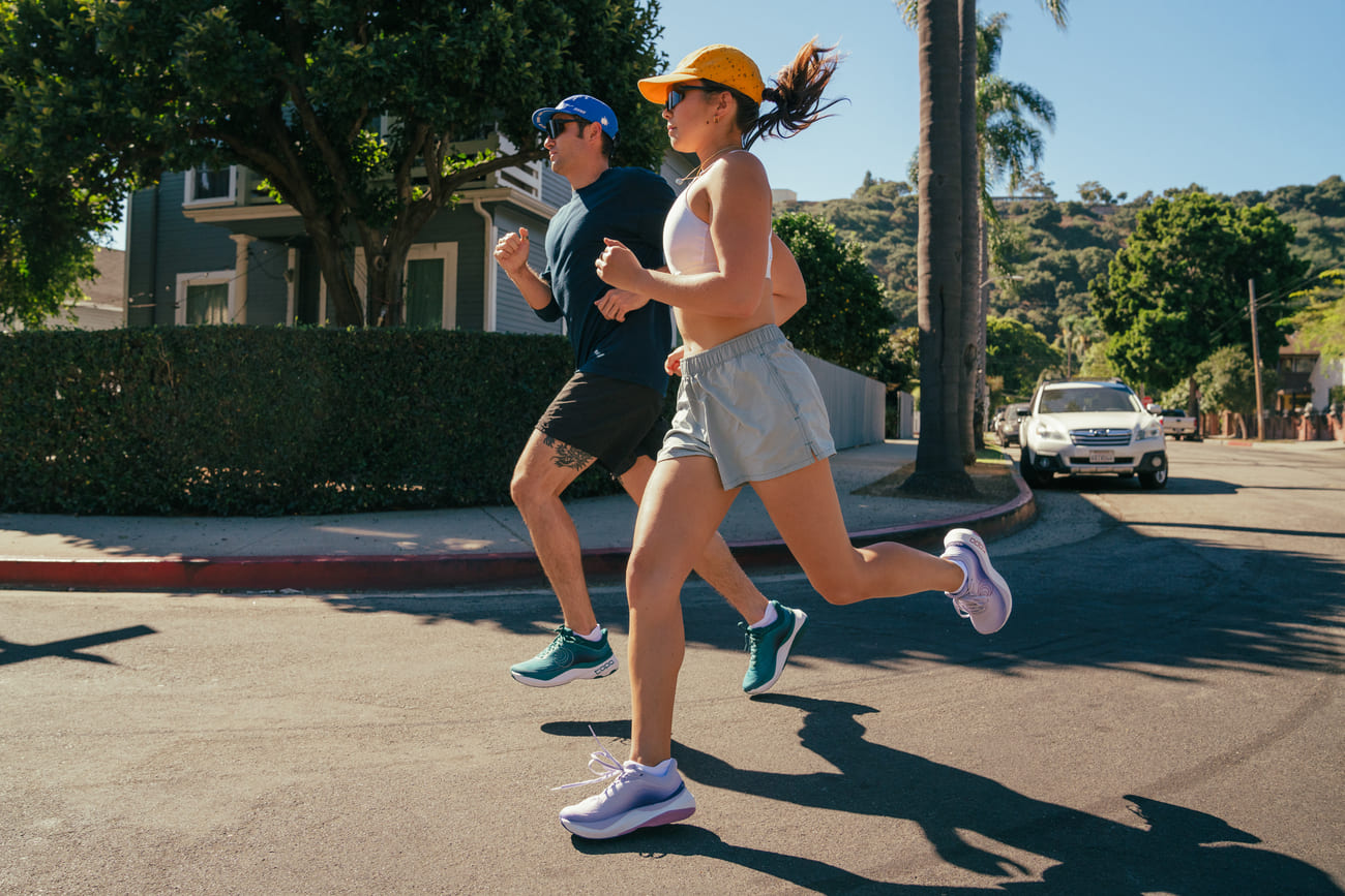 Topo Athletic Aura