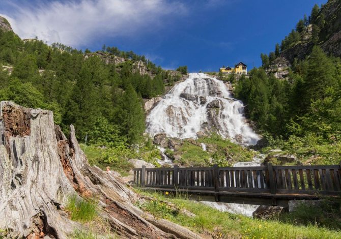 Se vuoi passare l'estate tra laghi e montagne, questo è un posto dove andare Distretto Turistico dei Laghi, Monti e Valli dell’Ossola