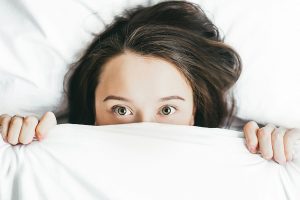 Se dormi male, smetti subito di mangiare queste cose la sera