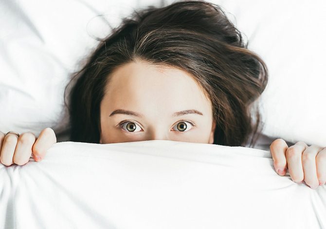 Se dormi male, smetti subito di mangiare queste cose la sera