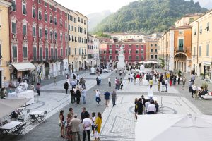 White Carrara 2025