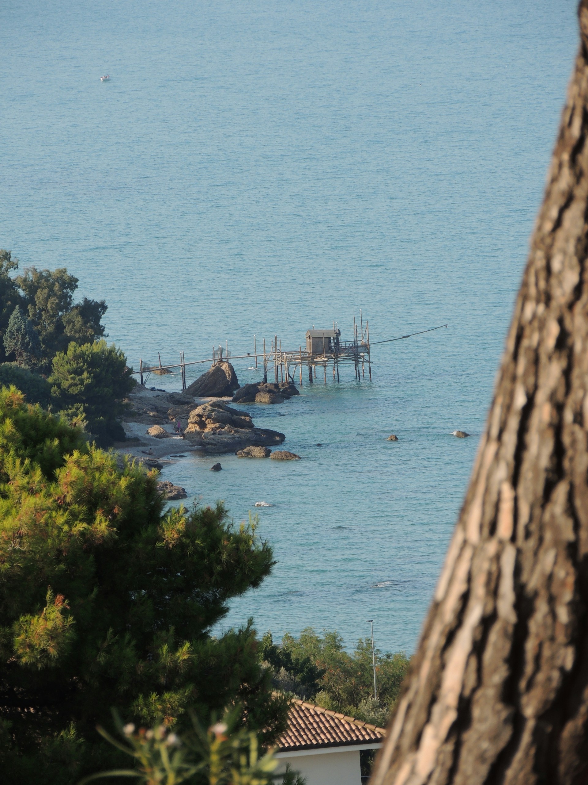 Abruzzo: Dalle Spiagge Sabbiosa alla Magia dei Trabocchi, un Adriatico da Scoprire